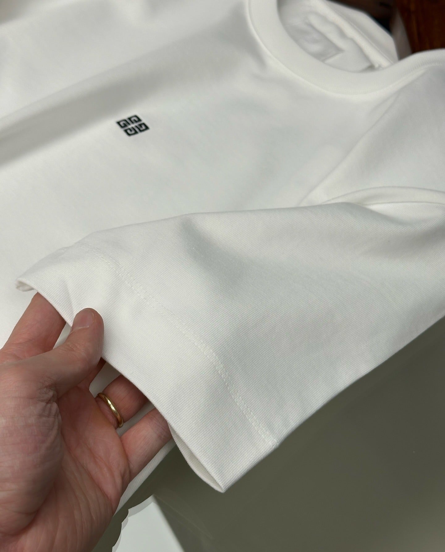 Givenchy Essential Logo Tee – White Minimal Edition