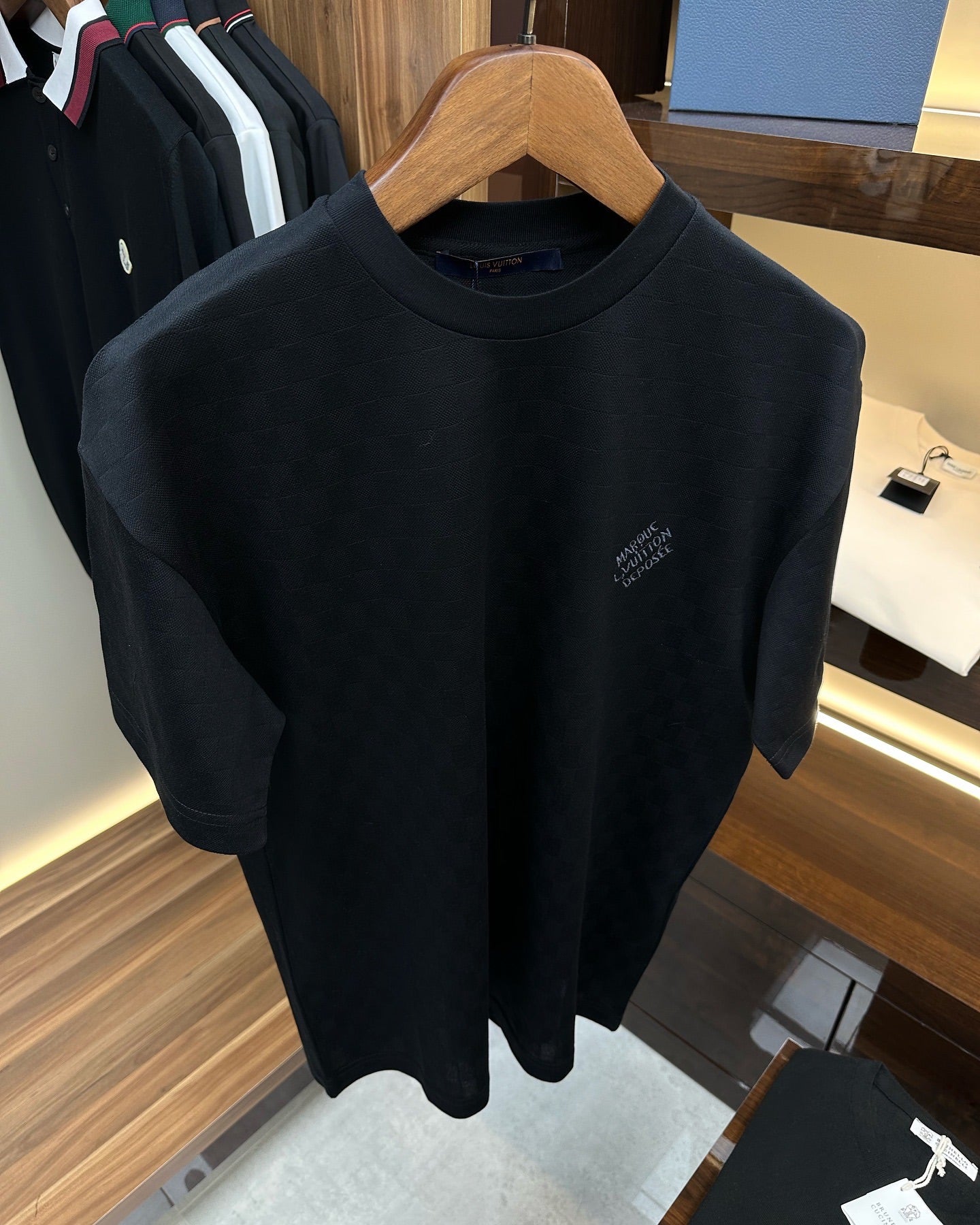 Louis Vuitton Monogram Shadow T-Shirt Noir Edition