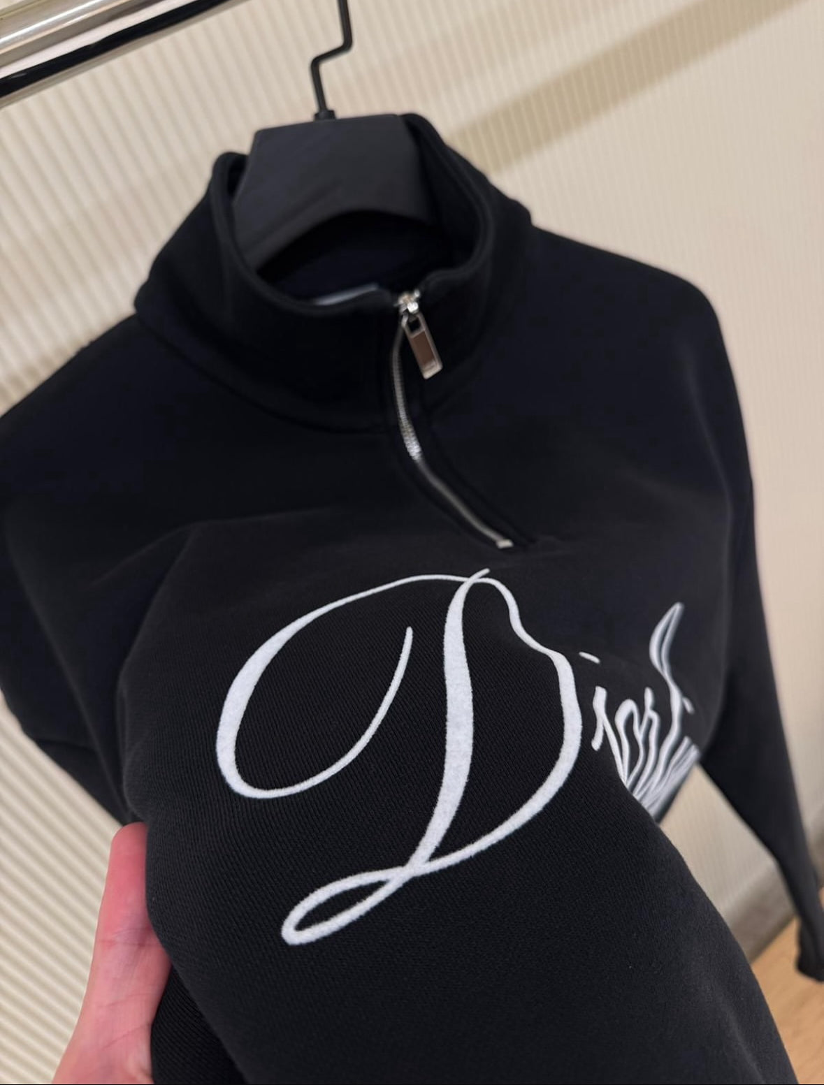 the Diorling Sweatshirt with Zipped Collar from the Dior Winter 2025 collection.