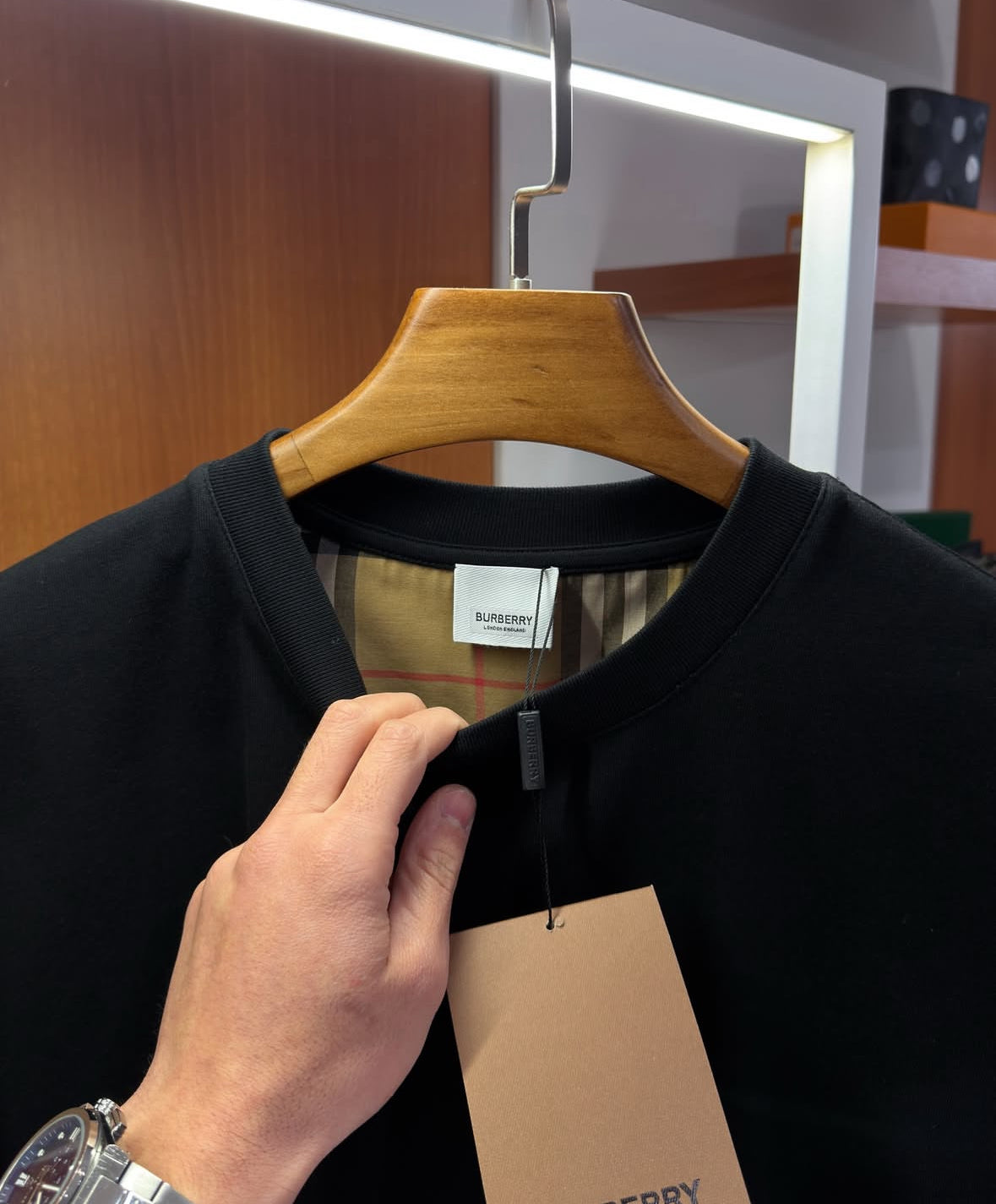 Burberry Check Sleeve Cotton T-Shirt – Luxury Edition - CBLACK