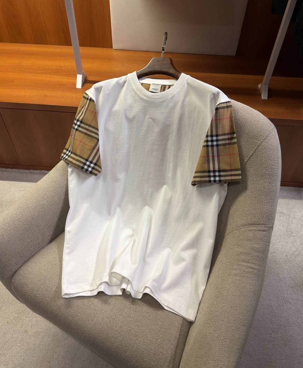 Burberry Check Sleeve Cotton T-Shirt – Luxury Edition - CBLACK