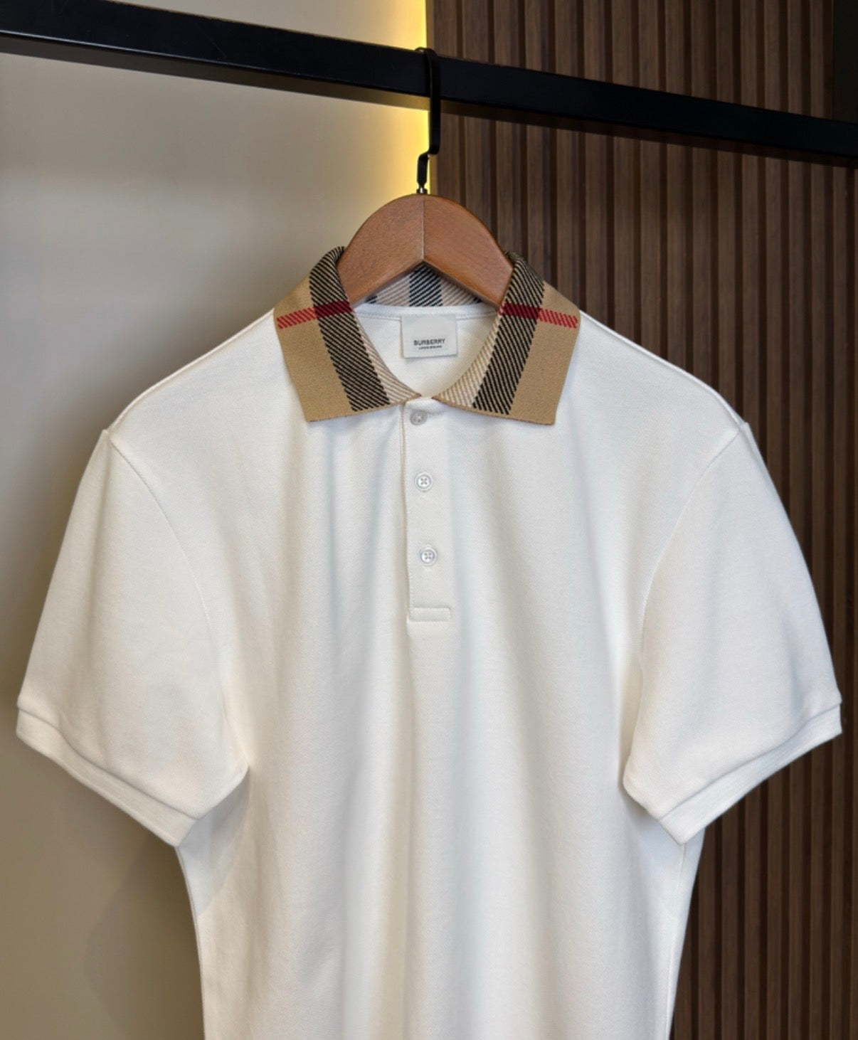 Burberry White Polo Shirt – Iconic Check Collar – Premium Cotton – Men’s