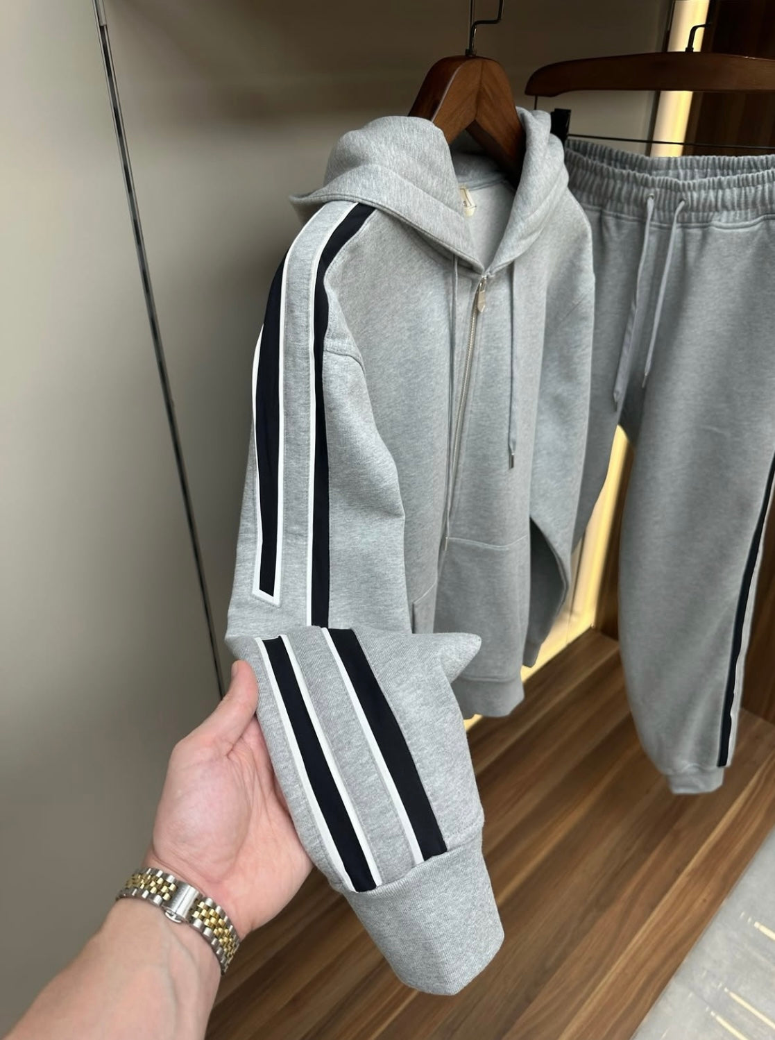 Hermes Sport Stripe Zip Hoodie – Grey - CBLACK