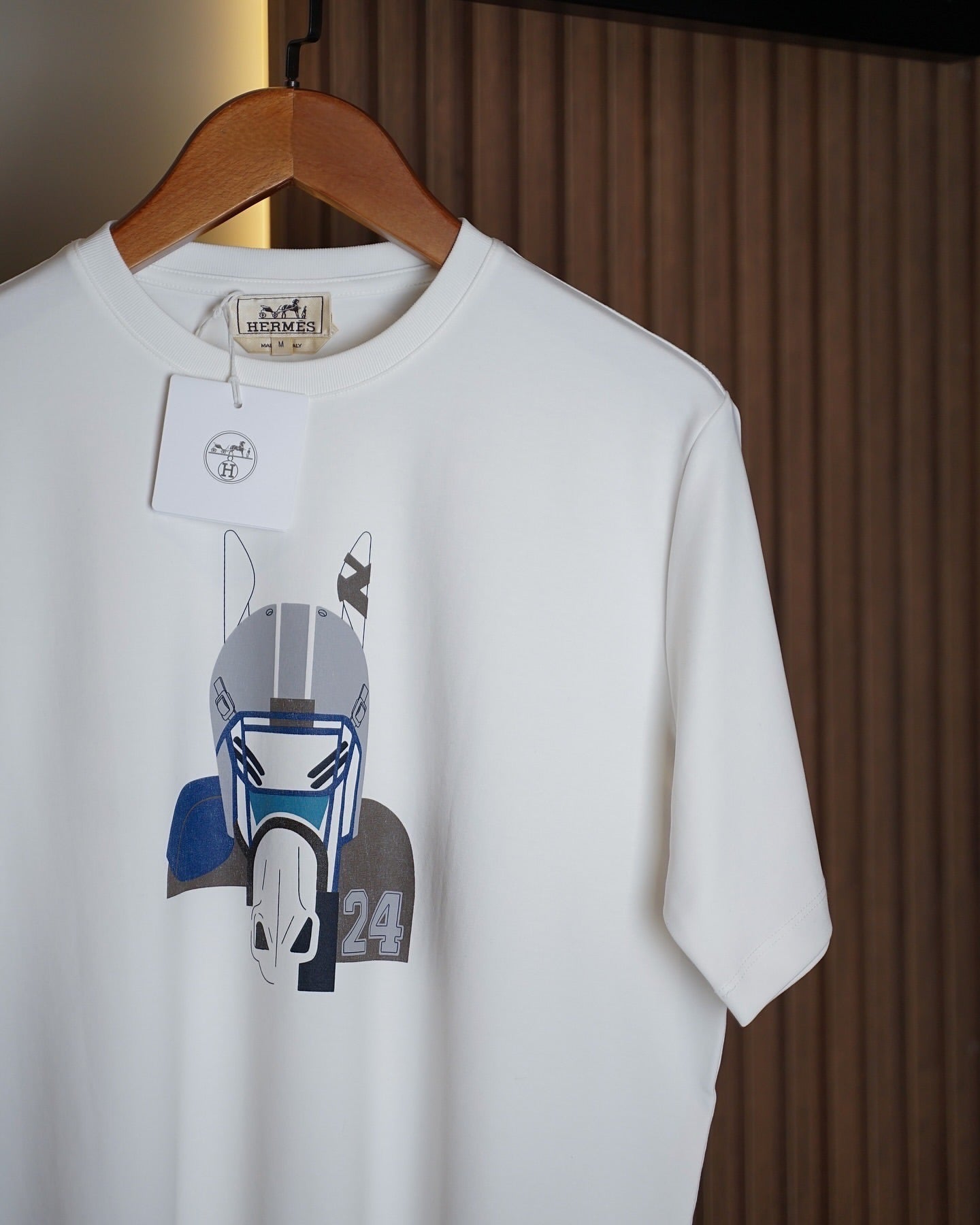 Hermès White T-Shirt with Graphic Horse Motif