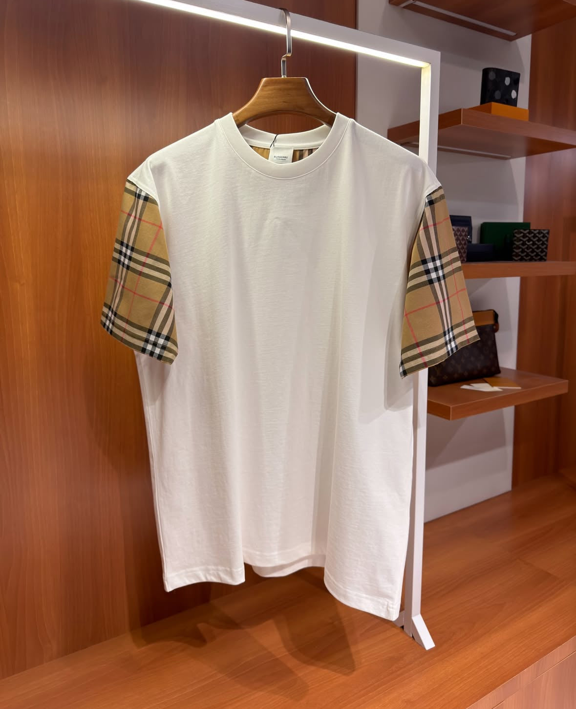 Burberry Check Sleeve Cotton T-Shirt – Luxury Edition - CBLACK