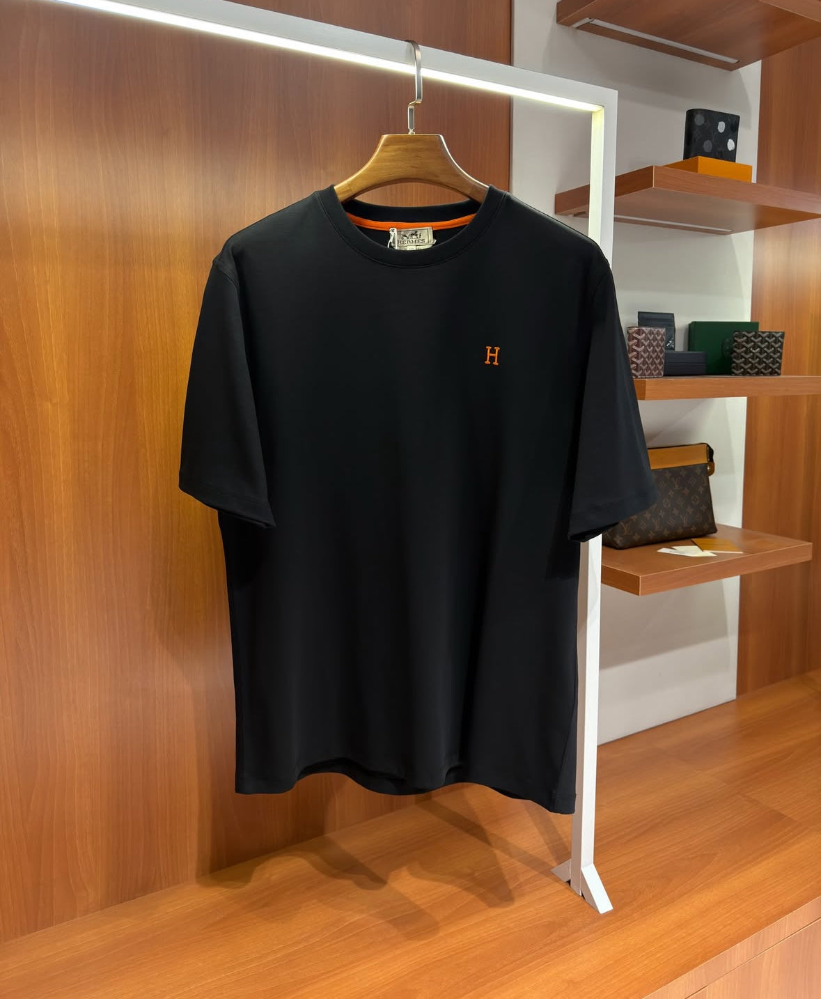 Hermès Black Signature “H” Cotton T-Shirt - CBLACK
