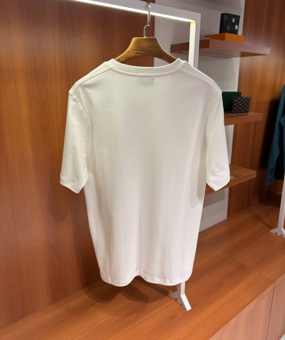Hermès White Signature “H” Cotton T-Shirt - CBLACK