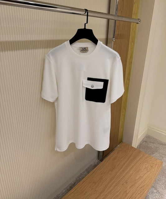 Hermès White T-Shirt with Contrast Pocket