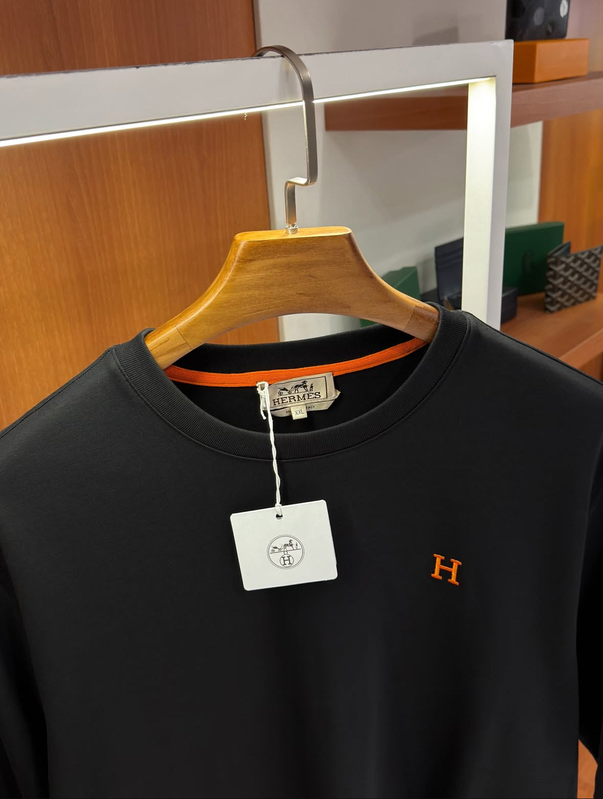 Hermès Black Signature “H” Cotton T-Shirt - CBLACK