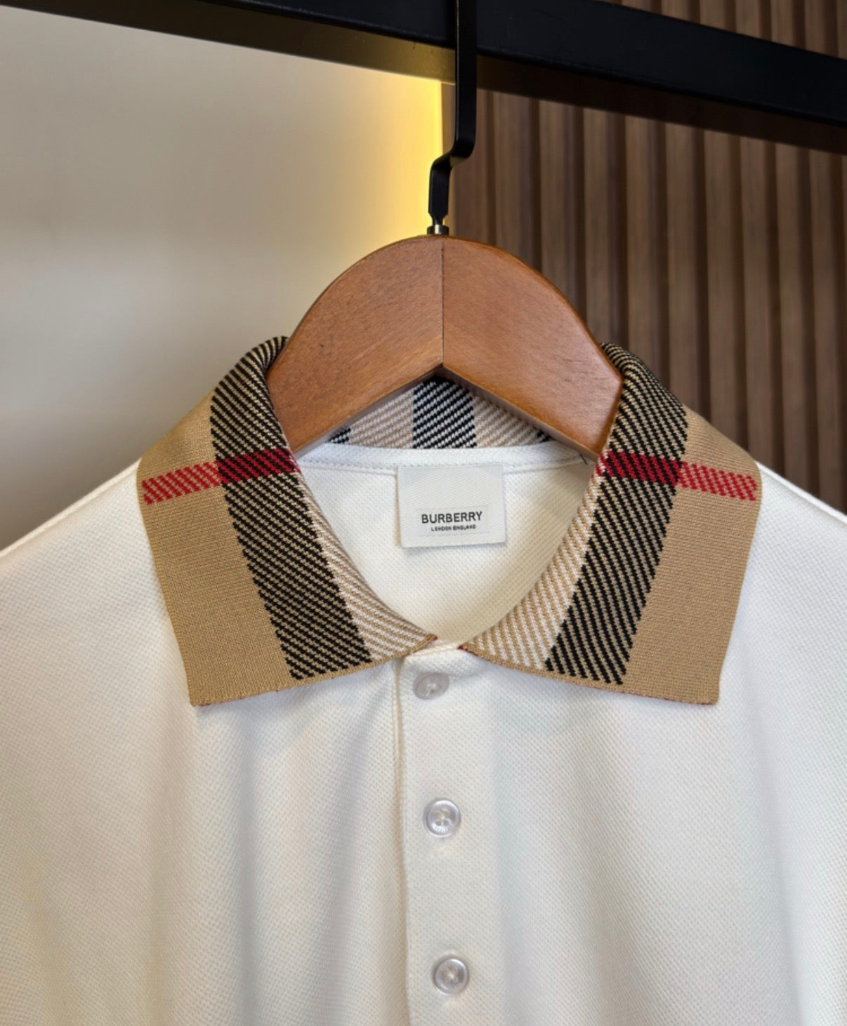 Burberry White Polo Shirt – Iconic Check Collar – Premium Cotton – Men’s