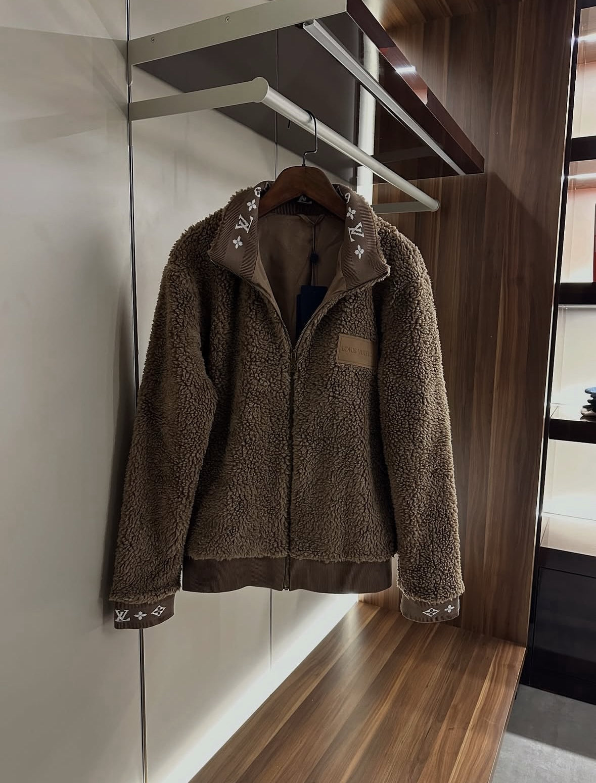 Jacket Lv - CBLACK
