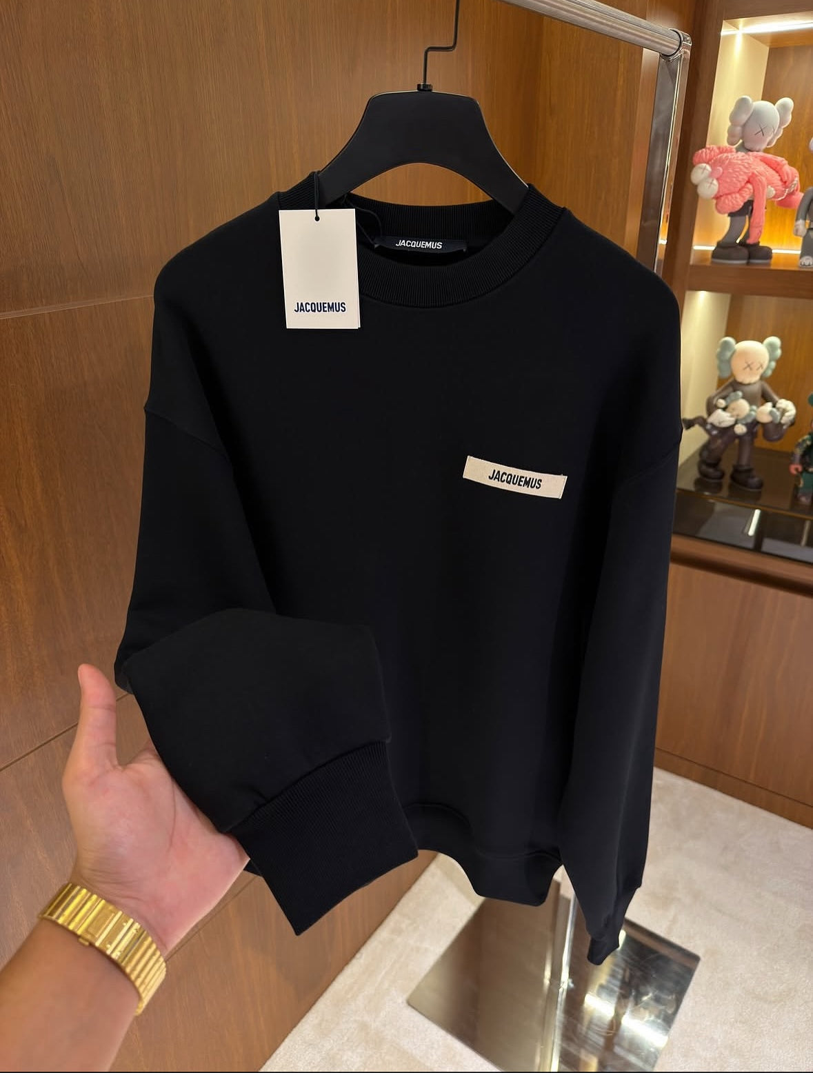 Jacquemus Le Sweatshirt Gros Grain in black.